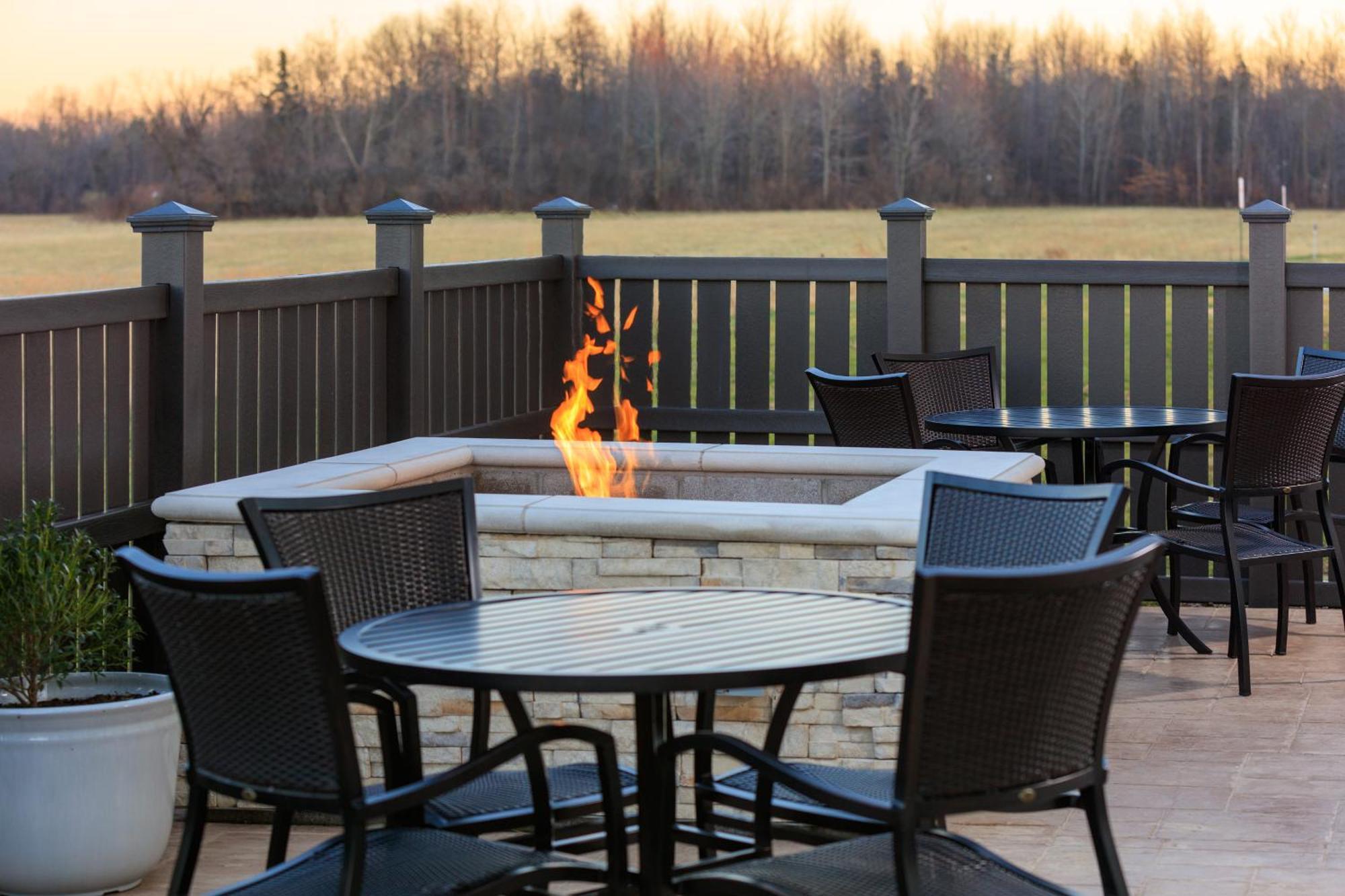 Holiday Inn Express - South Haven By Ihg エクステリア 写真